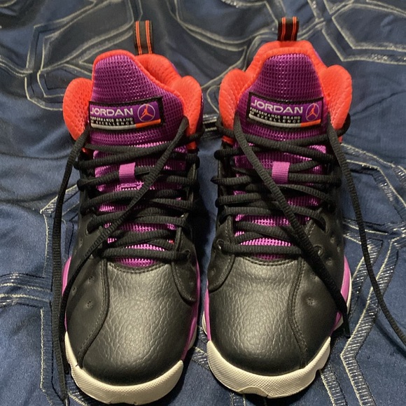 Jordan’s - only wore once - Picture 2 of 5